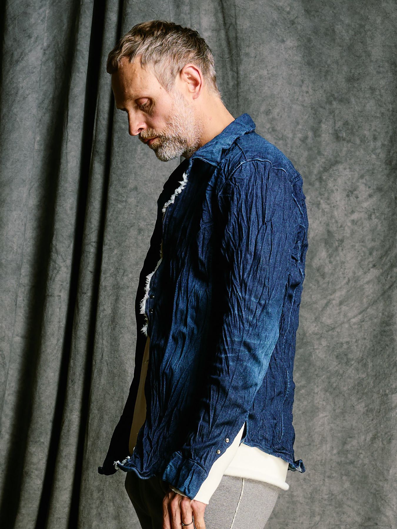 【予約品 4月19日(日) 18時締切】2-hook denim shirt / 2フック デニムシャツ / インディゴユーズド