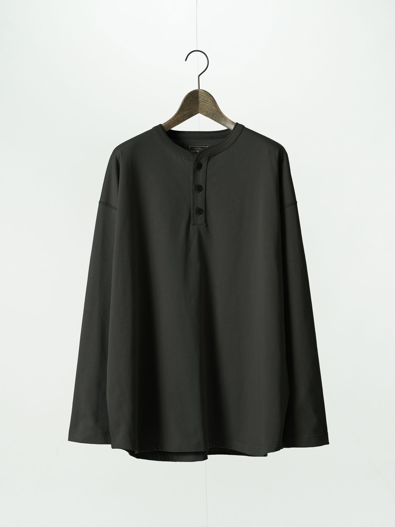 【予約品 5月6日(水) 締切】FLATSEAMME-HENLEY / ヘンリーネックカットソー / チャコール