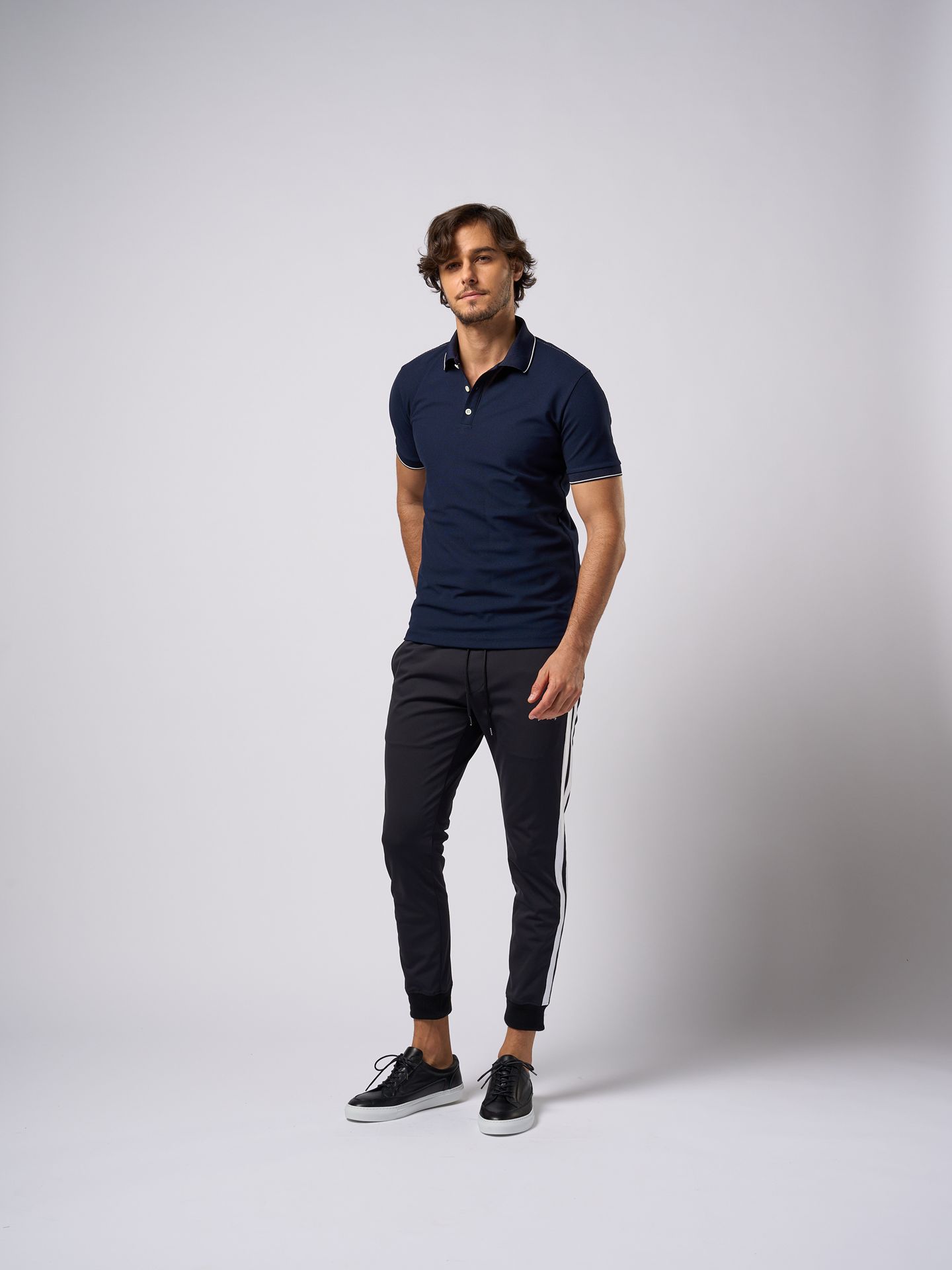 【予約品9月19日 10時締め】 line track pants  / トラックパンツ / ブラック・ホワイト