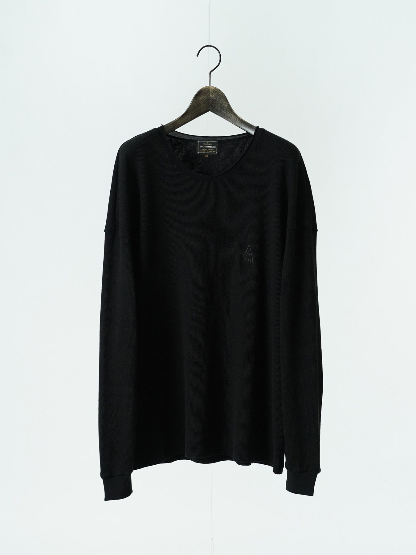 【予約品 5月27日(水) 締切】WOOLTHERMAL-TEE embroidery / アイコン刺繍 ローリングネックTシャツ / ブラック