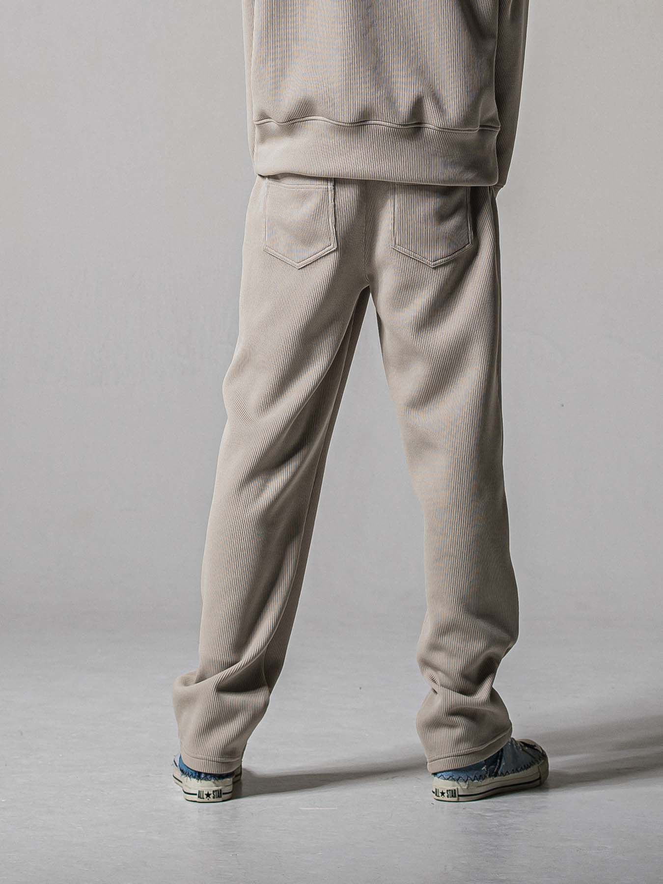 【予約品 11月16日(日) 締切】AZE  WIDE TUCK PANTS / 畔編みニット セミワイドシルエット ワンタック イージーパンツ / グレージュ