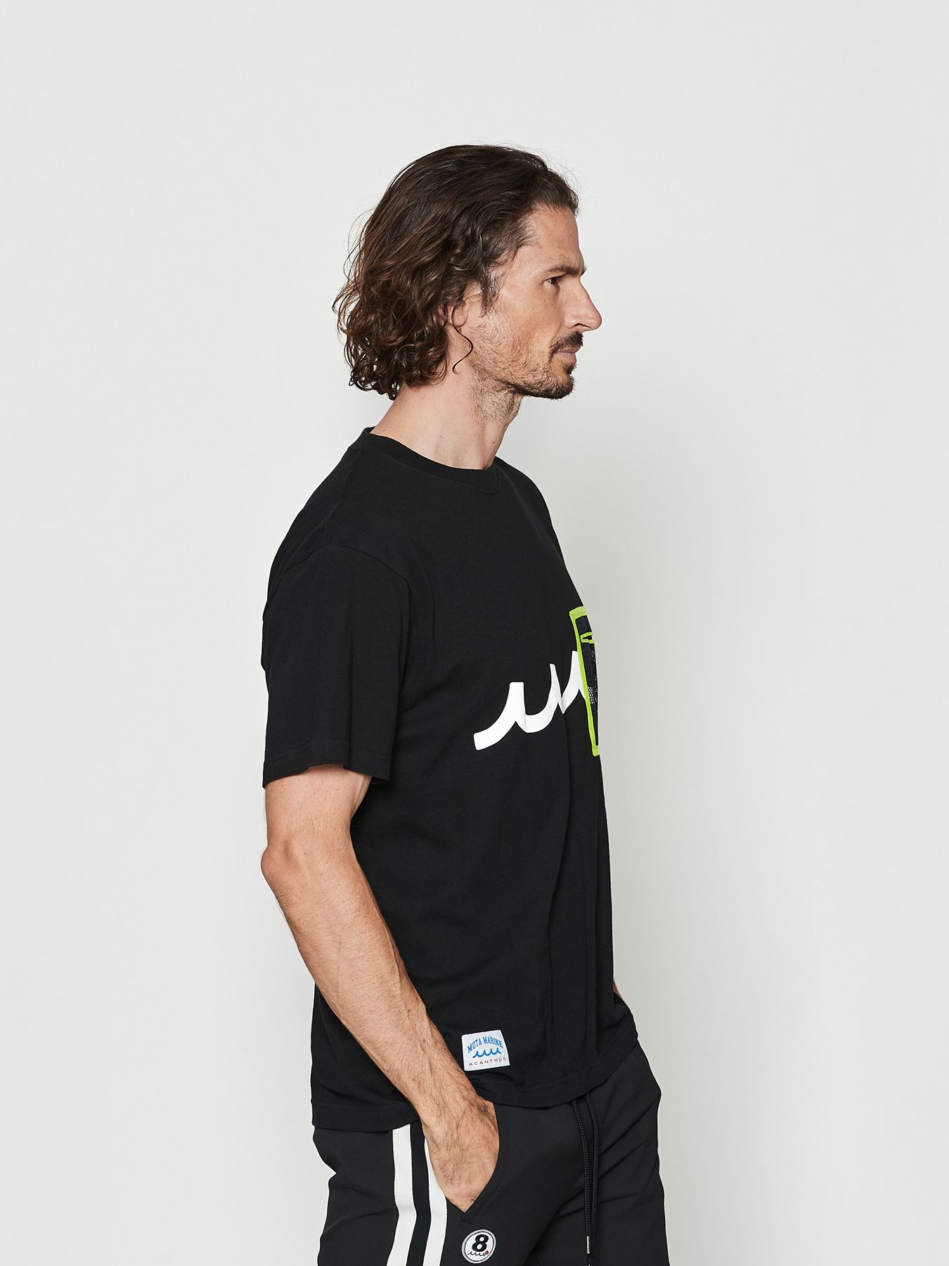 【予約品 10月9日(木) 締切】muta  Mesh Trimming Pocket Tee / Tシャツ / ブラック×イエロー【Acanthus × muta MARINE】