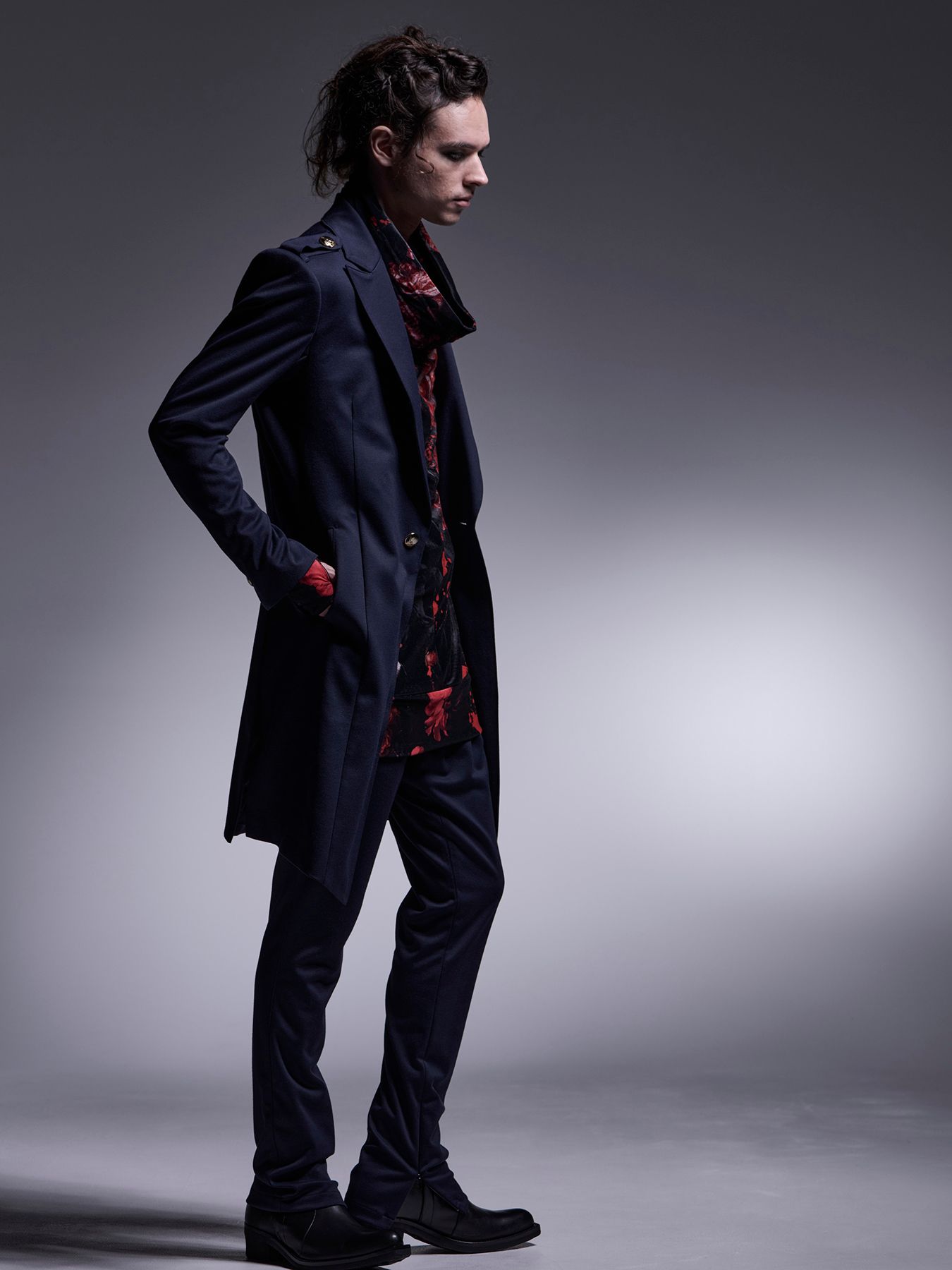 【予約品 7月13日(日) 締切】Epaulet Peaked Long Jacket / エポーレット ピークドラペル ロングジャケット / ネイビー