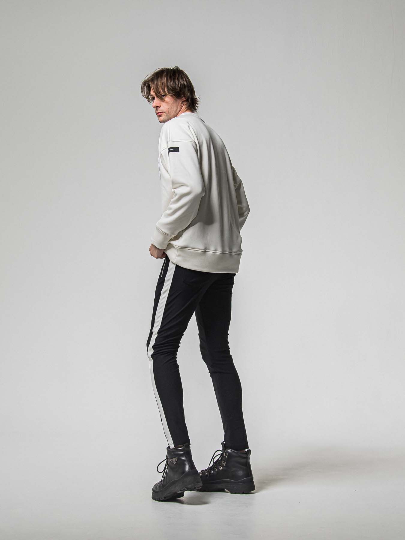 【予約品 8月31日(日) 締切】RC CHENILLE VELOURS FLEECE DROP TRAINER / RCサガラ刺繍ワッペン ベロアフリース ドロップショルダートレーナー / ホワイト