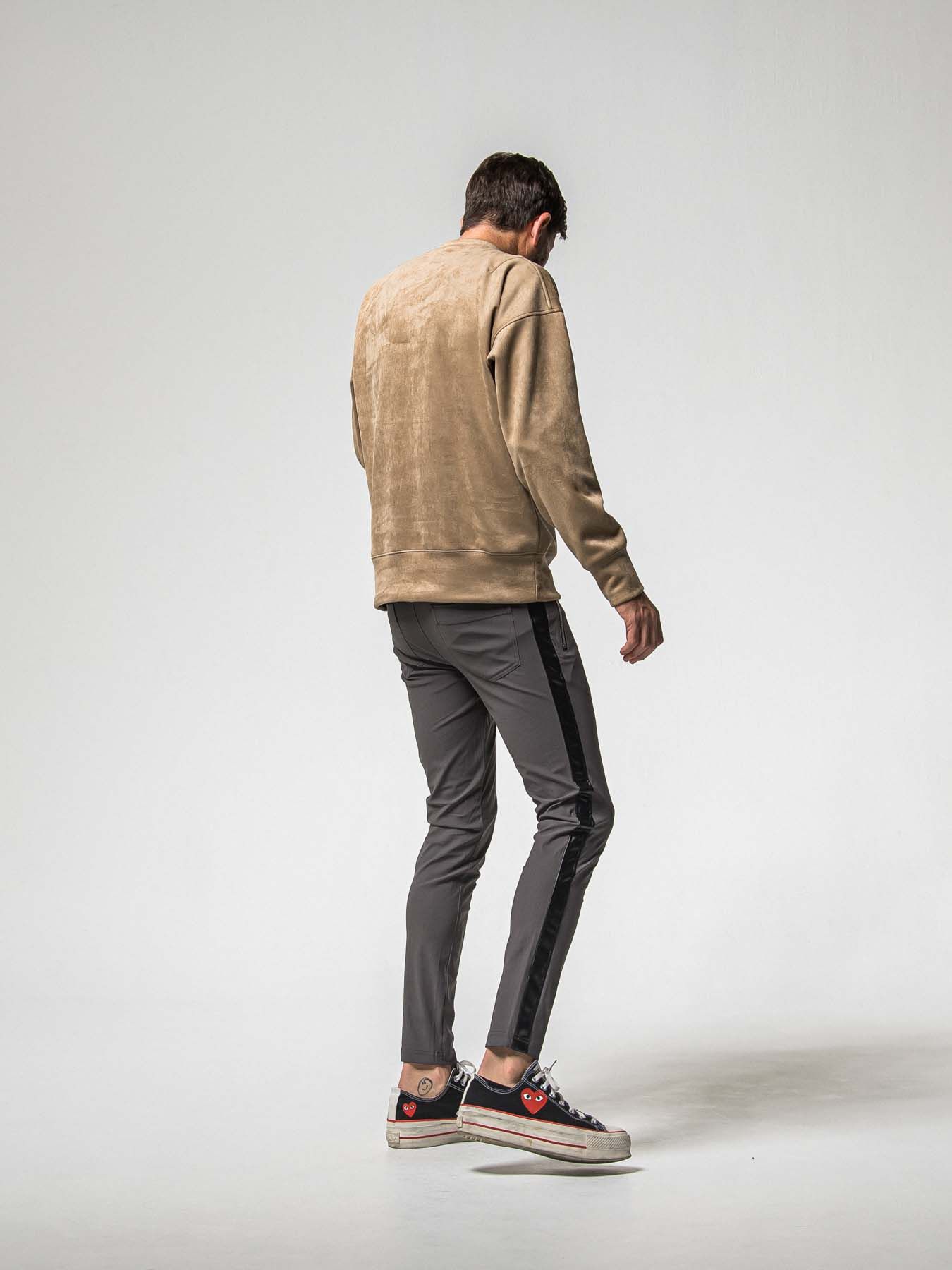 【予約品 8月31日(日) 締切】LEATHER LINE TRACK / レザーライン トラックパンツ / チャコール