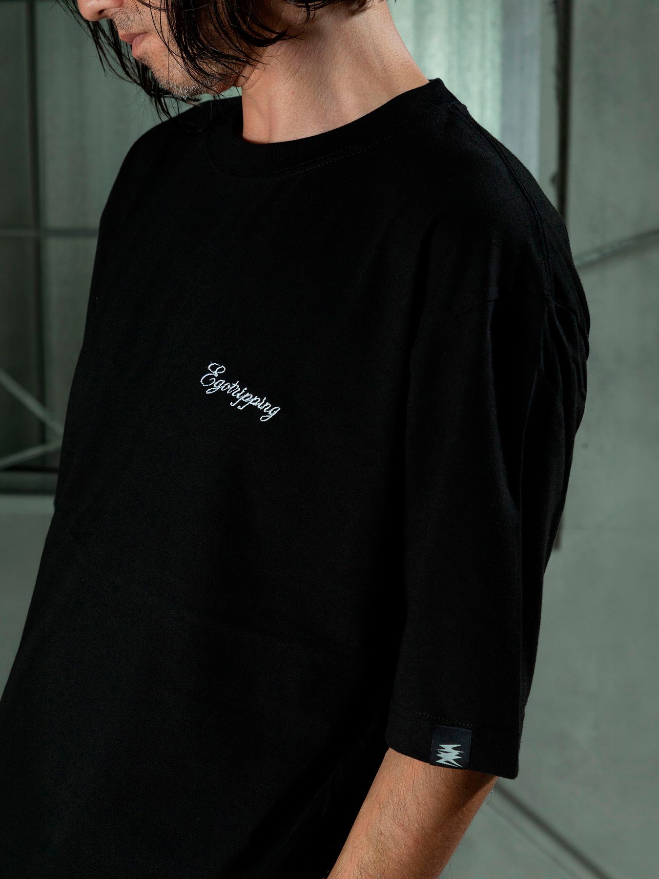 【予約品 11月9日(月) 締切】HEAVYOUNCE TEE Cw / ヘビーオンス バックプリントTシャツ / ブラック×ホワイト