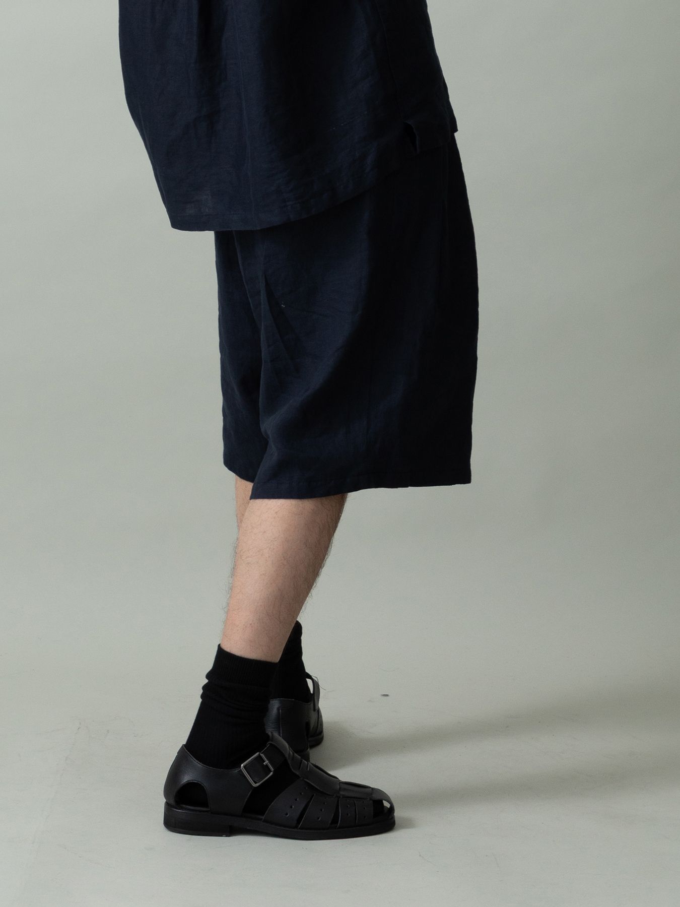 【予約品 2月1日(日) 締切】LINEN OVERSHORTS / オーバーサイズシルエット ショーツ / ネイビー