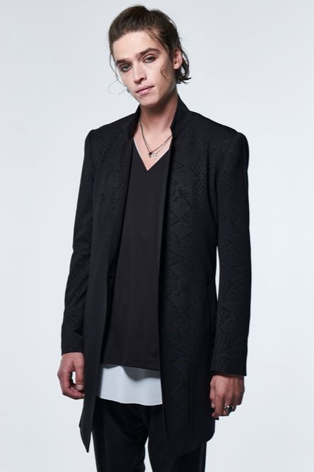 《予約品》 StandCollarLongJacket / パイソン柄エンボス加工ジャージ素材ブラック 【kiryuyrik】 2023年4月以降入荷予定