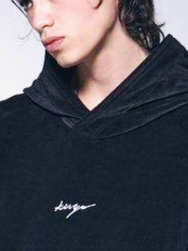 《予約品》 Hoodie / ベロアジャージフーディー刺繍入り / ブラック 【kiryuyrik】 11月以降入荷予定