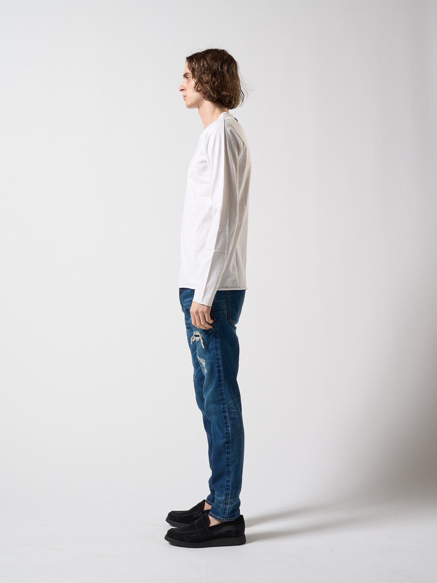 【予約品】 cut-off crew-neck L/S / クルーネックTシャツ / ホワイト