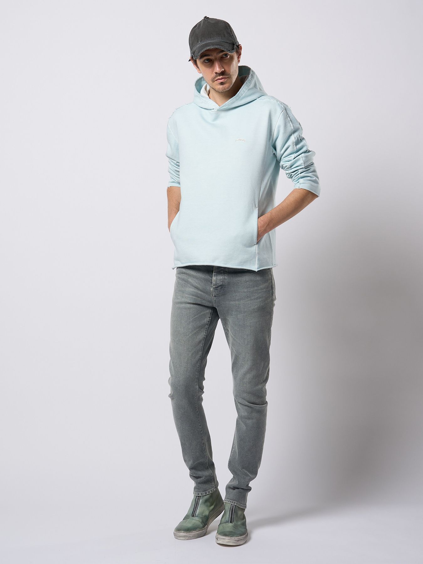 【予約品 9月23日(火) 締切】slim banana denim / スリムバナナデニム / アイスグレー
