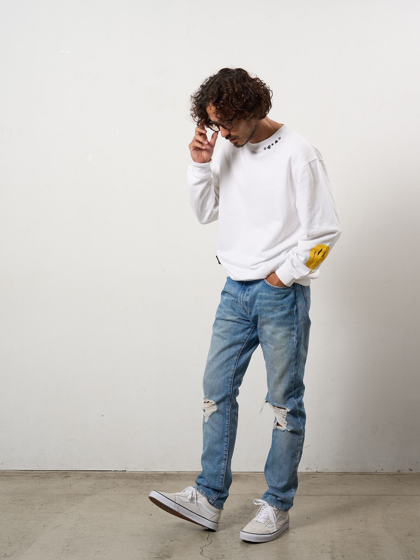【予約品 10月16日(木) 締切】オーセンティックパイル ウェービーロゴ スマイル ケット スエットシャツ / ホワイト