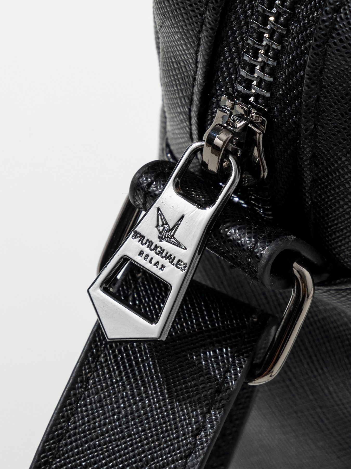 MINI SHOULDER POUCH / ブラック