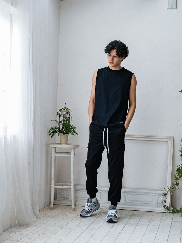 《予約品3月3日18：00締め》 HOME  NYLON NO SLEEVE / ノースリーブ / ブラック