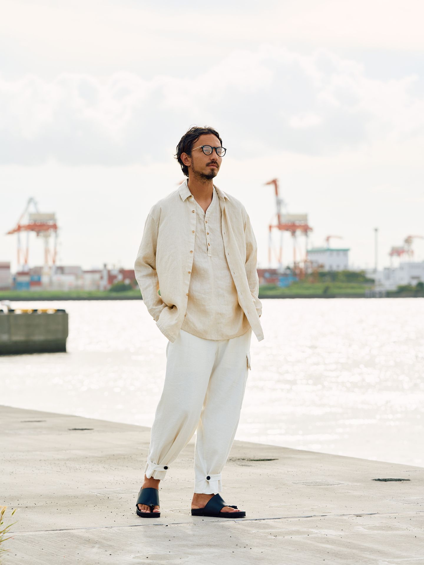 【予約品9月16日 10時締め】 side pocket easy cropped  / イージーパンツ / ホワイト