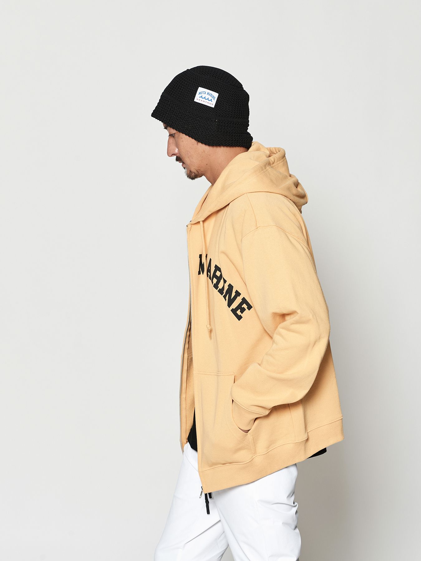 【予約品 10月9日(木) 締切】muta Arc Logo Zip Up Hooded Sweatshirt / ジップパーカー / イエロー【Acanthus × muta MARINE】