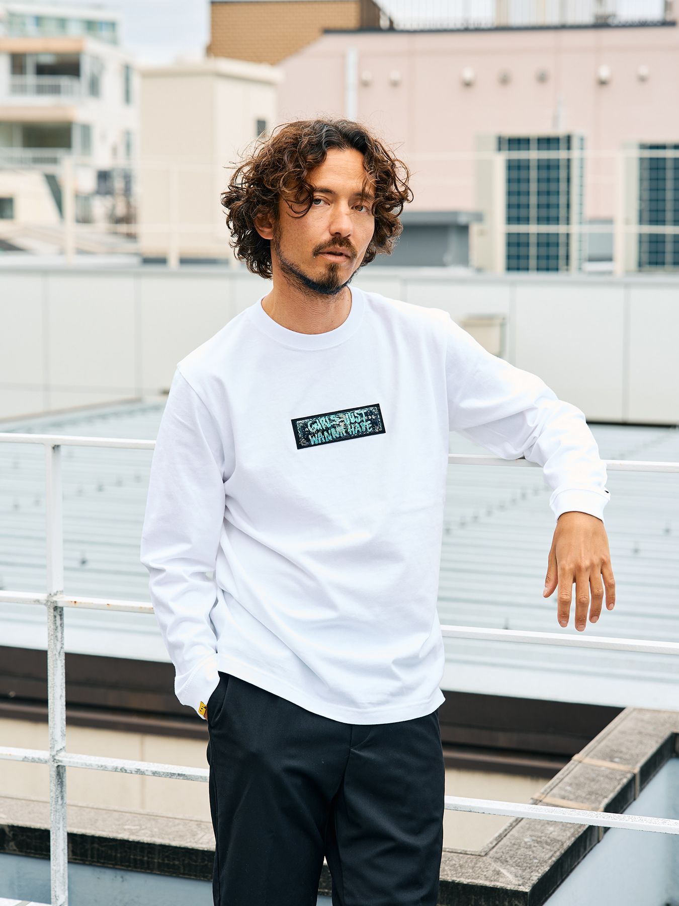 【予約品 5月8日(木) AM10時 締切】 5.6ozコットン天竺 スターグラムハート＆シークインLS Tシャツ / ホワイト