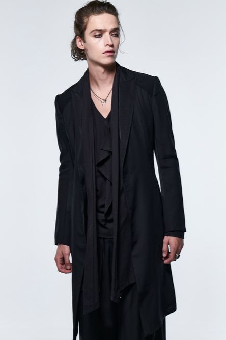 《予約品》 FlarePeackedJacket / 裾フレアピークドロングブラック 【kiryuyrik】 2023年4月以降入荷予定