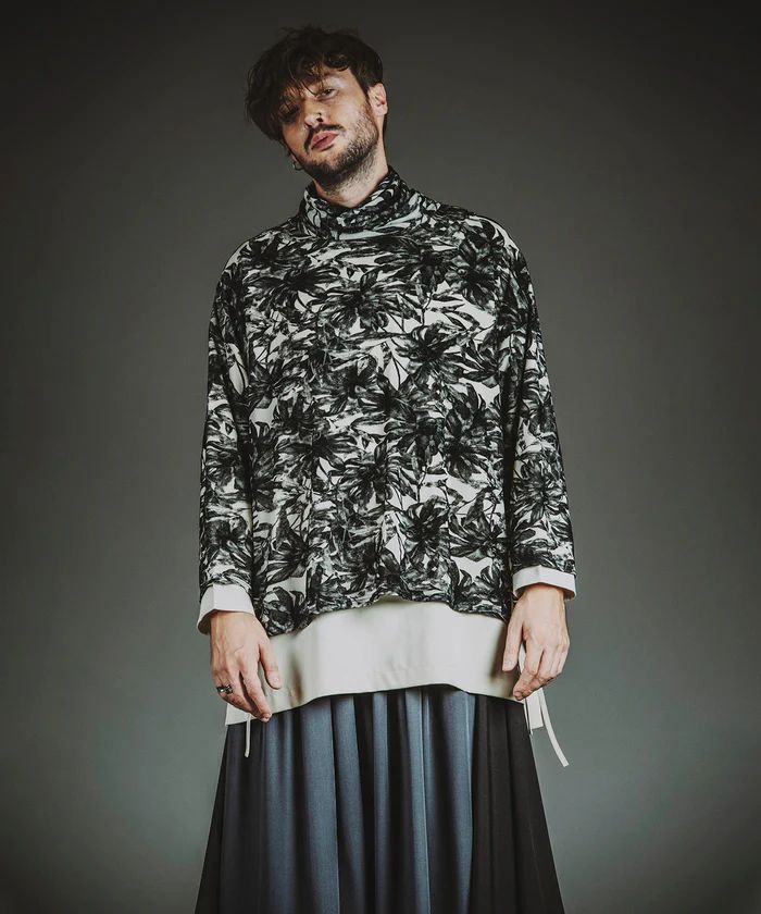 ボリュームネックギャザードレープPO BLACK【NO ID.】