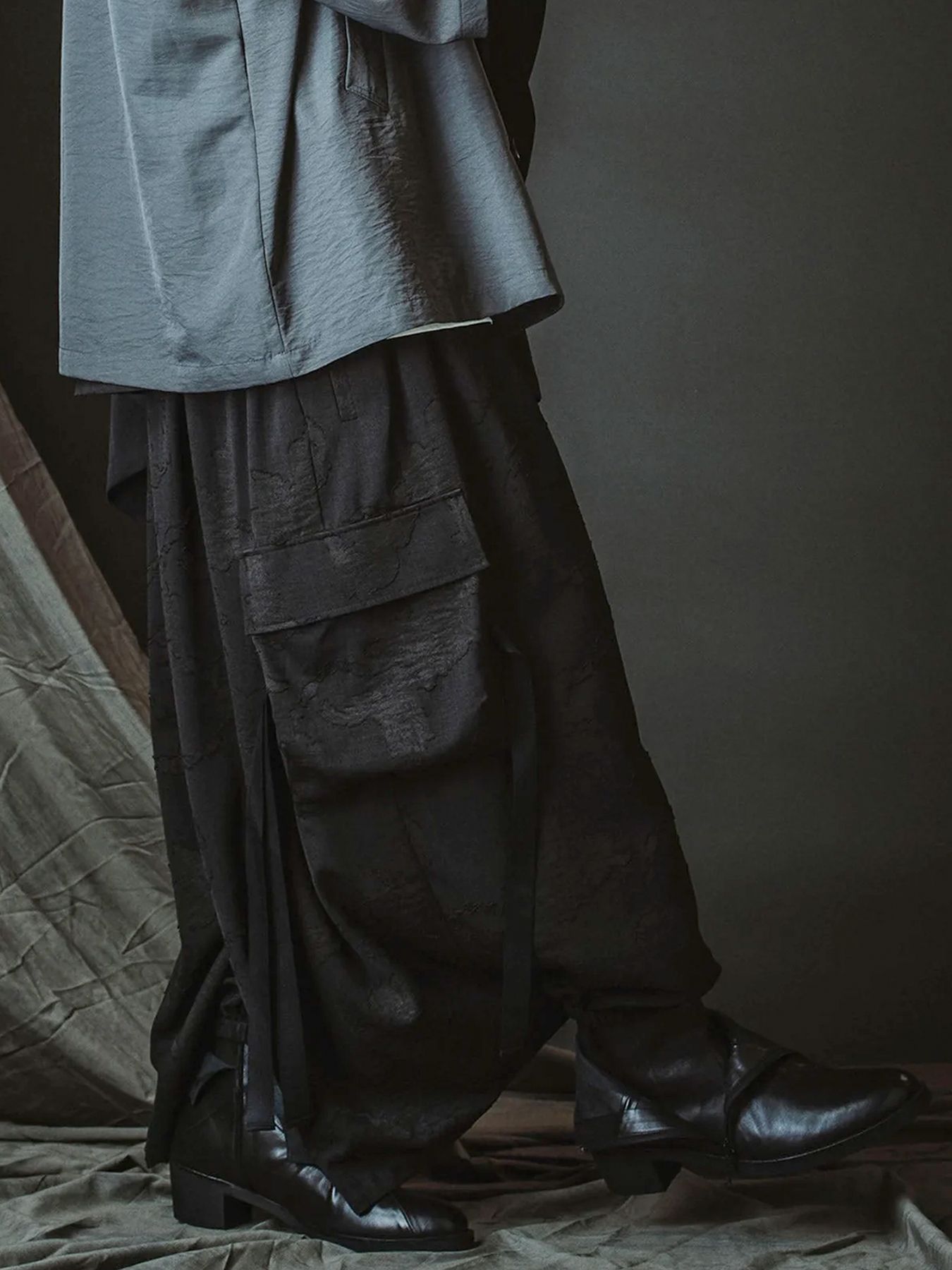 フラッタリングカーゴトラウザーズ / フラワー【NO ID.】