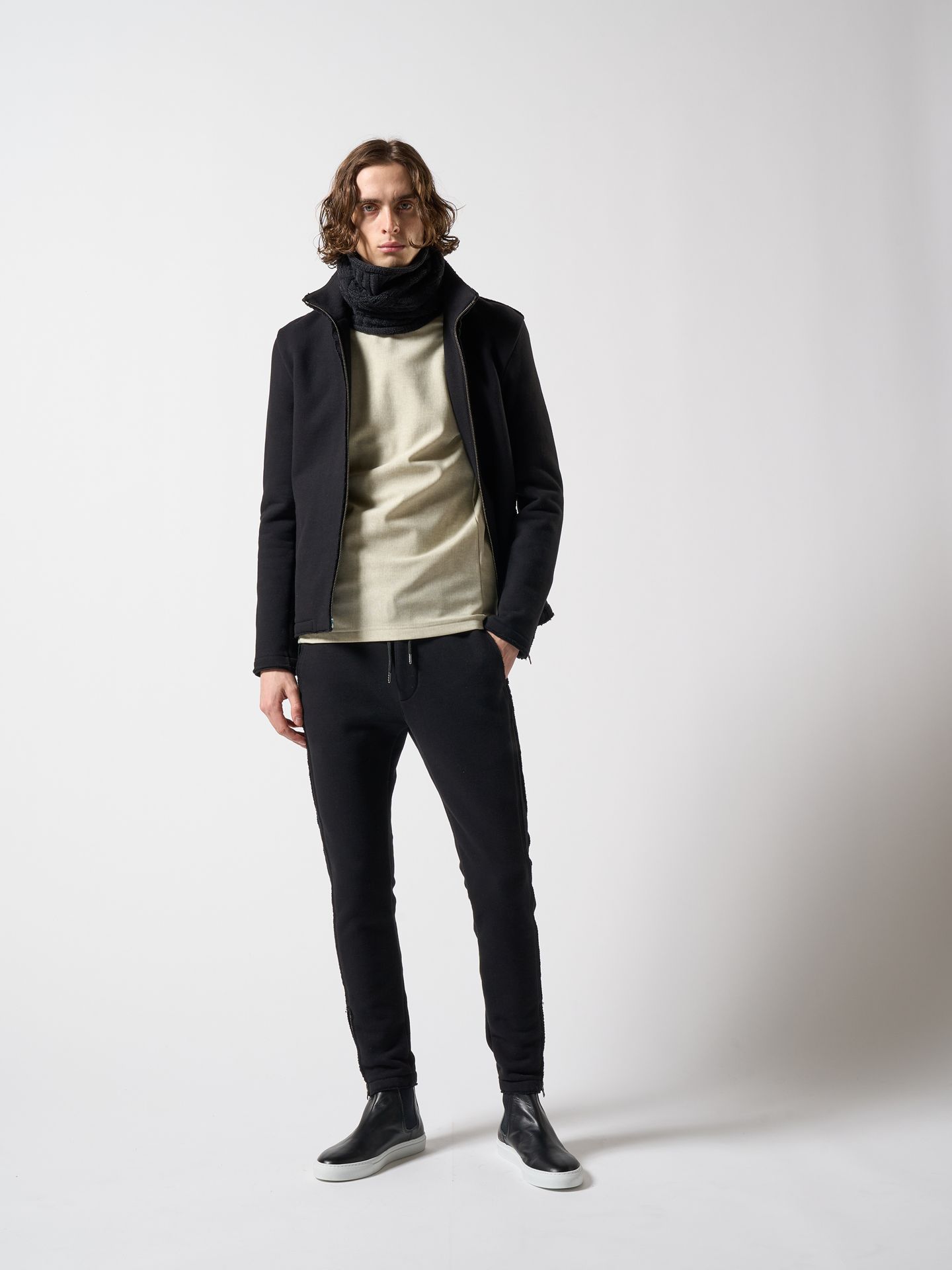 【予約品】 hem zip seam pants / スリムパンツ / ブラック