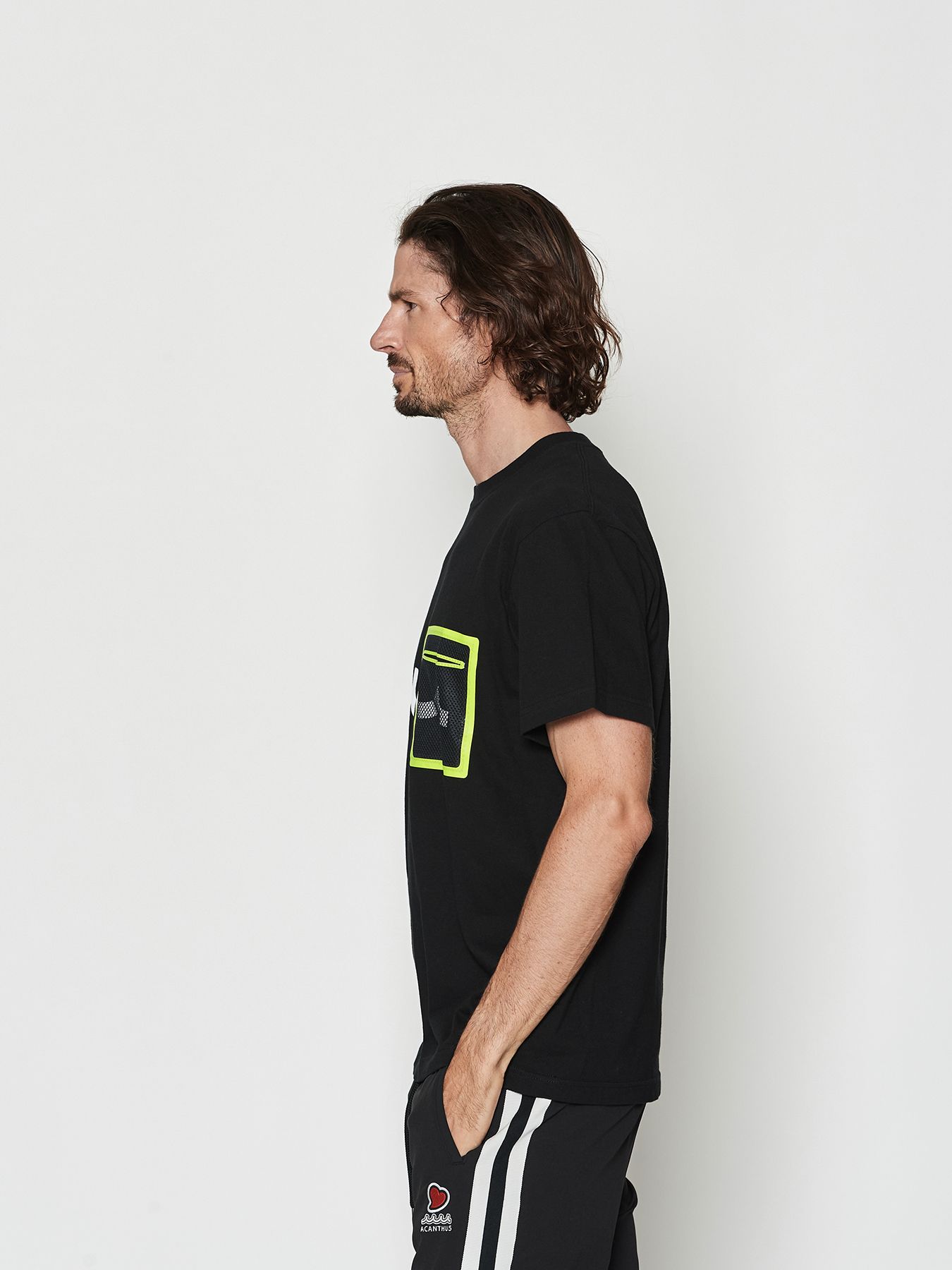 【予約品 10月9日(木) 締切】muta  Mesh Trimming Pocket Tee / Tシャツ / ブラック×イエロー【Acanthus × muta MARINE】