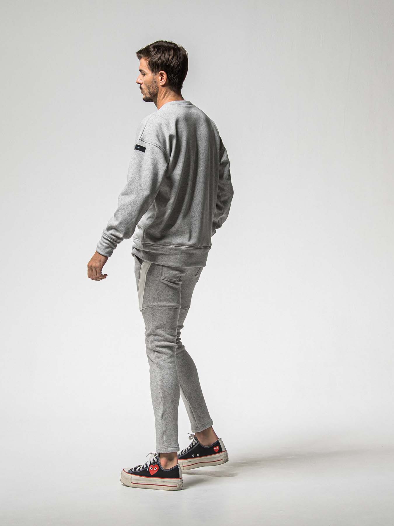 【予約品 8月31日(日) 締切】FRIDAY OLD COVER VEROURS FLEECE TRAINER / FRIDAYコラボ オールドカバー ベロアフリース トレーナー / グレー