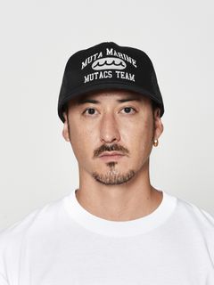 【予約品 10月9日(木) 締切】muta College Logo Mesh Cap / メッシュキャップ / ブラック【Acanthus × muta MARINE】