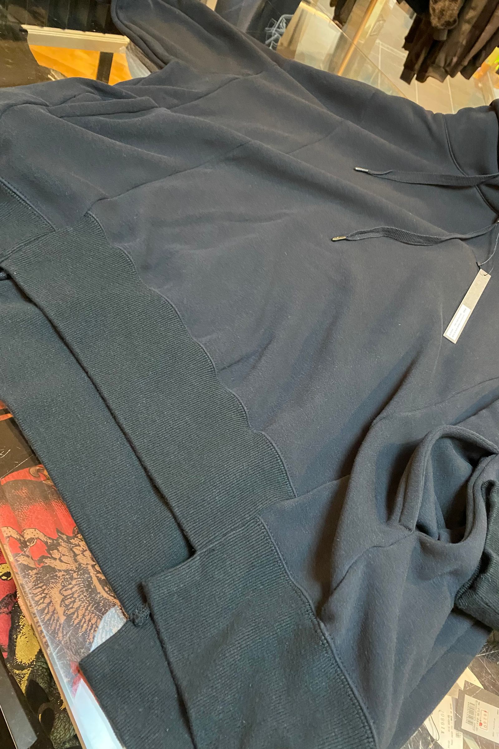 ストレッチコットンポリ ベロア加工ニット ハイネック フーディー / BLACK 【STRUM】