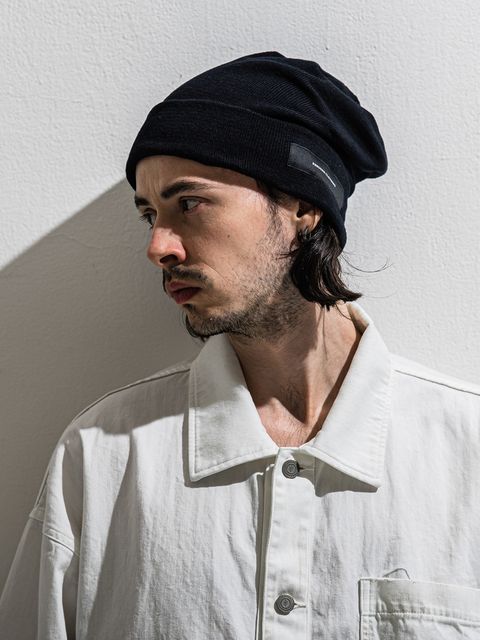 【予約品 11月16日(日) 締切】LINEN KNIT CAP / リネン ロゴタグ付き ニットキャップ / ブラック