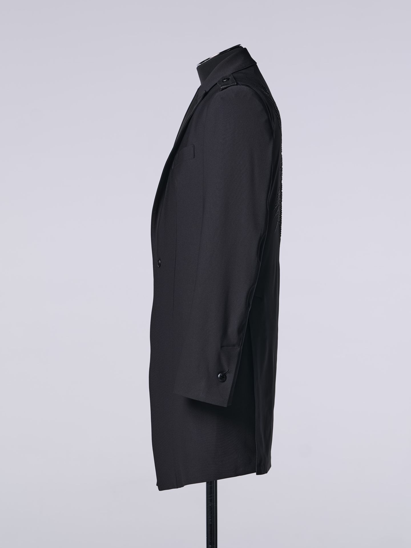 《予約品5月20日締》 PeackedLongJacket / スワロ付きピークドラペルジャケット / ブラック