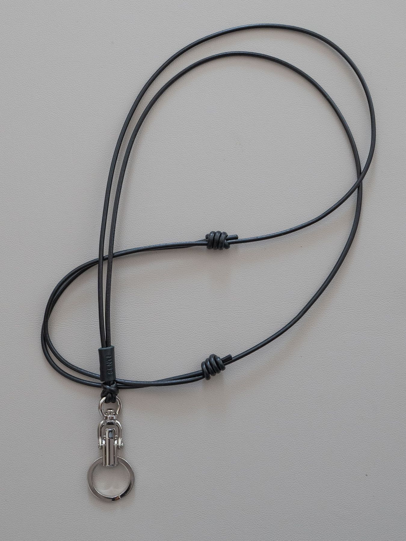 《予約品》 CLIP LEATHER STRAP / クリップ式ネックストラップ / ブラック 【Iroquois.SENTI】