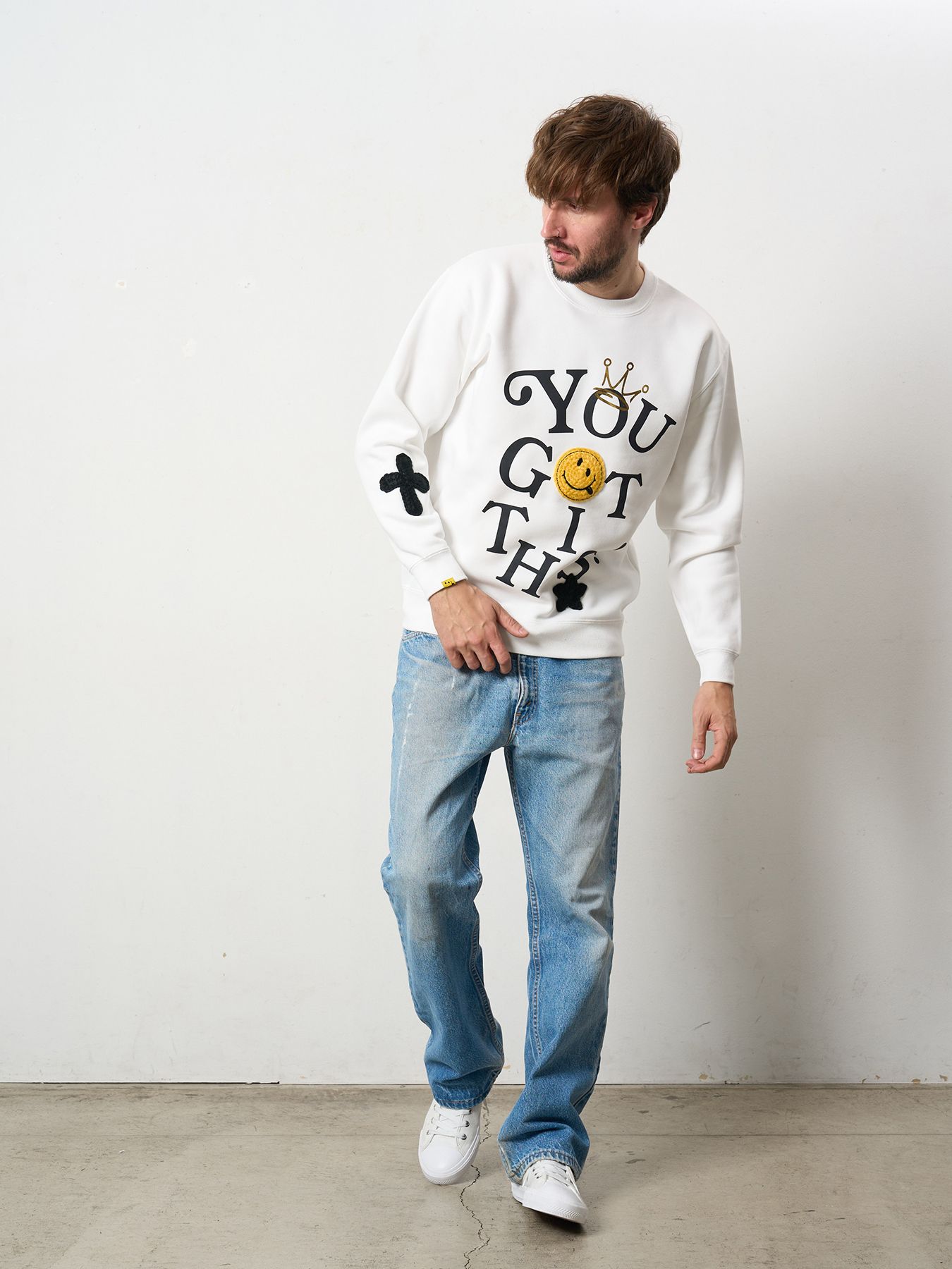 【予約品 5月8日(木) AM10時 締切】 TC裏毛起毛 YOU GOT THIS マルチパッチワークスウェットシャツ / ホワイト