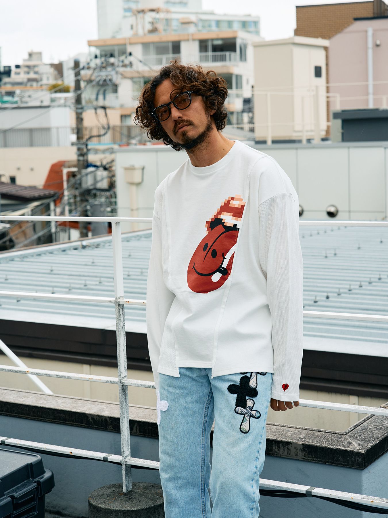 【予約品 5月8日(木) AM10時 締切】 3MIXレイヤードカットオフ モザイクプリント LS ワイドシルエットTシャツ / ホワイト