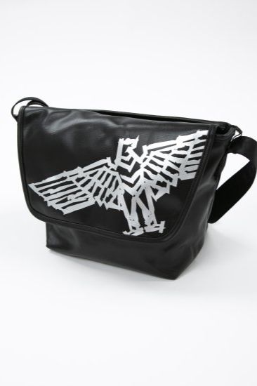 MINI MESSENGER BAG / ブラック 【BOY LONDON】