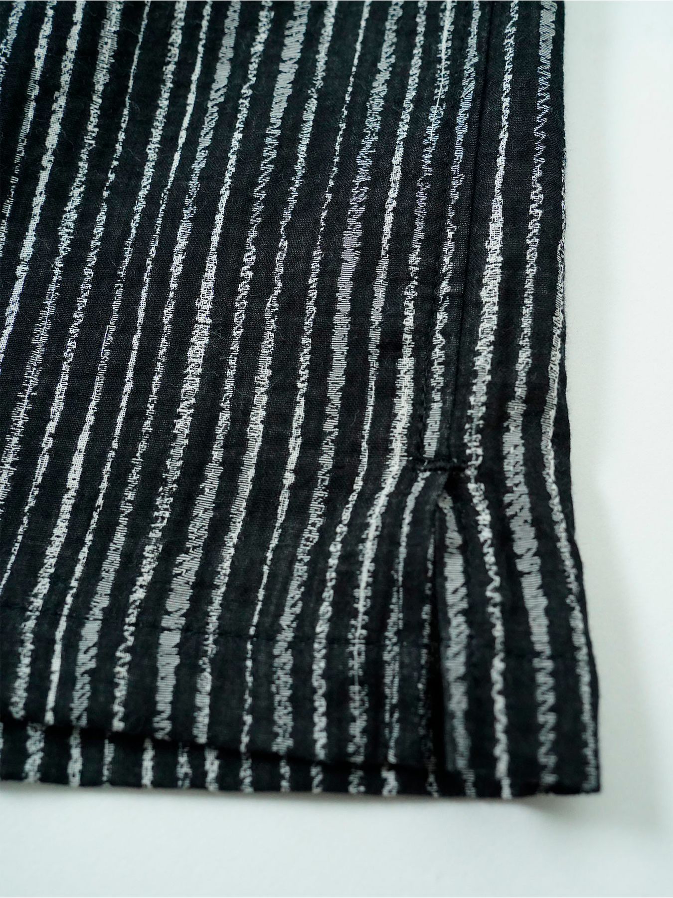 【予約品 11月9日(月) 締切】WAVESTRIPESHIRT / ジャガードストライプシャツ / ブラック