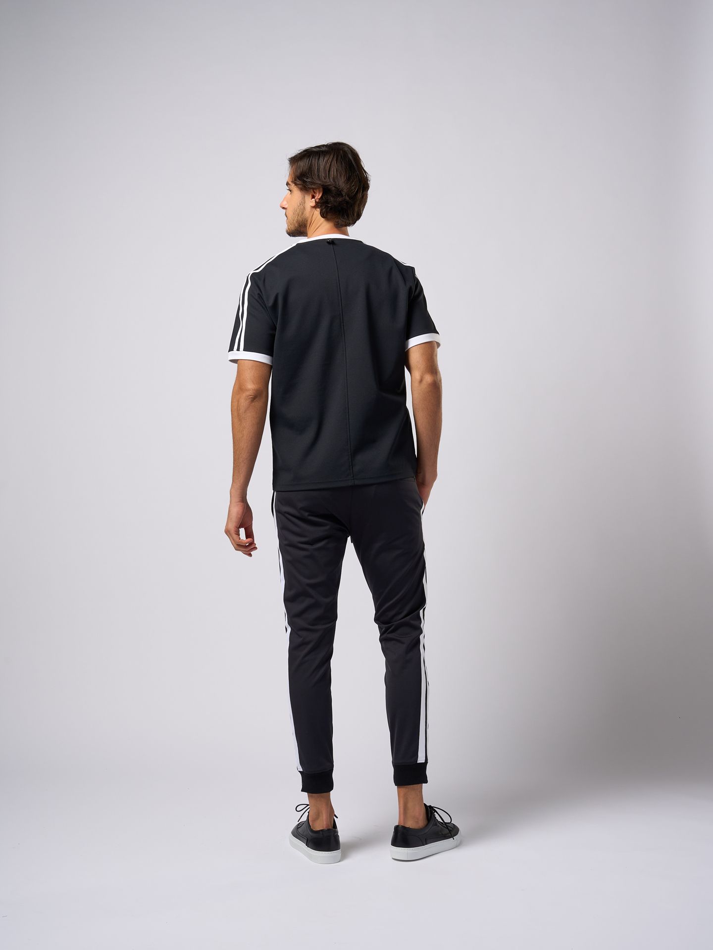 【予約品9月19日 10時締め】 line track pants  / トラックパンツ / ブラック・ホワイト