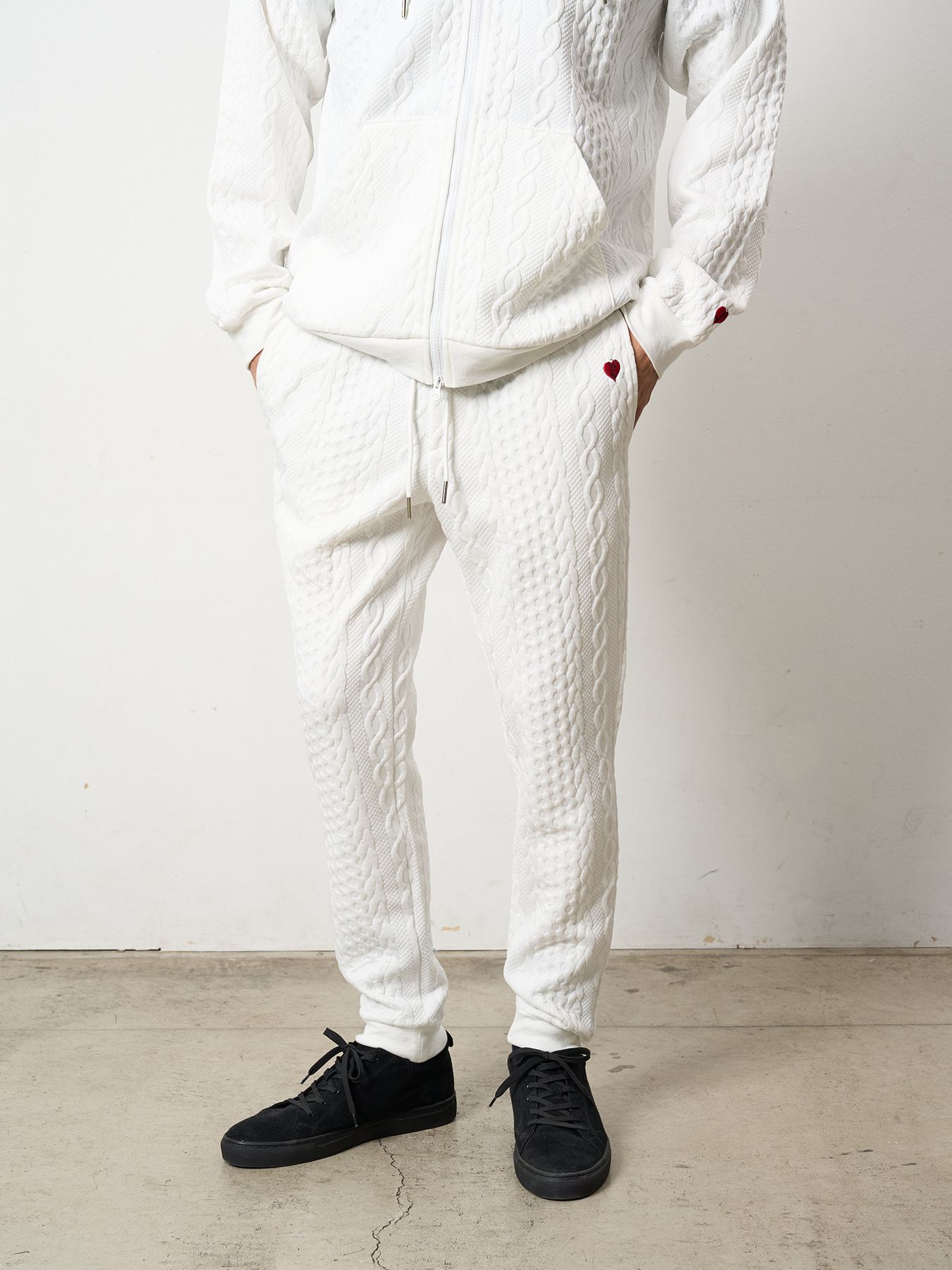 【予約品 5月8日(木) AM10時 締切】 ケーブルジャガードダブルフェイス サガラ刺繍リブパンツ / ホワイト