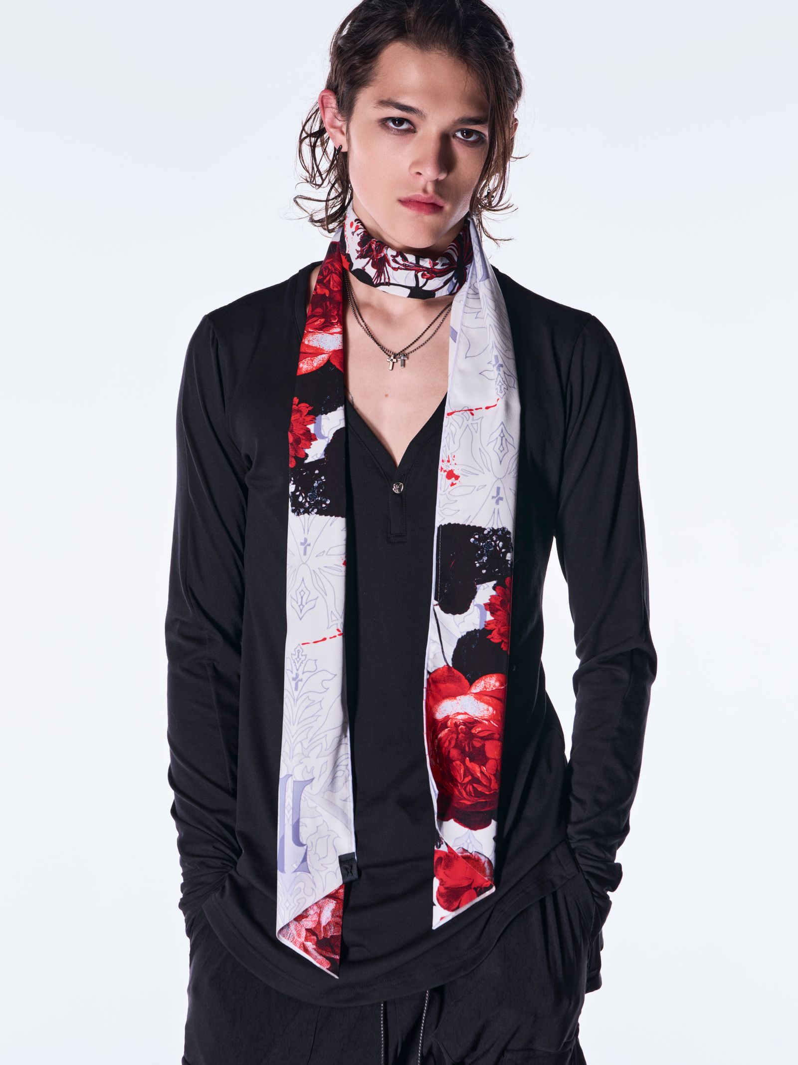 【予約品 6月29日(月) 締切】Goth Flora Suede Satin Stole / ストール / ブラック