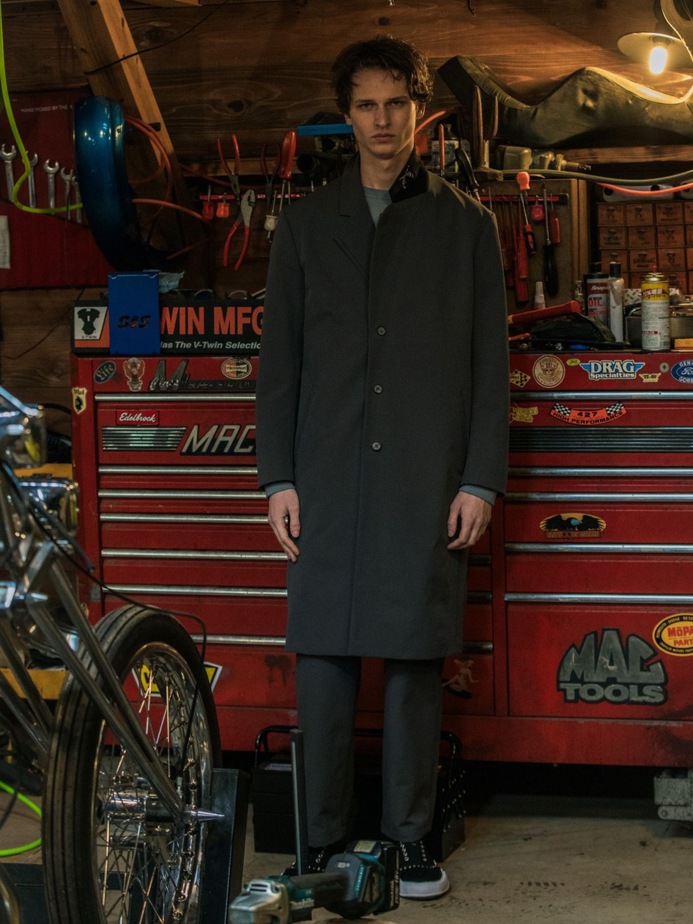 【予約品 3月9日(月) 18:00 締切】STRETCH COAT CRY / クリスタルクロスガン ストレッチ ロングコート / ブラック