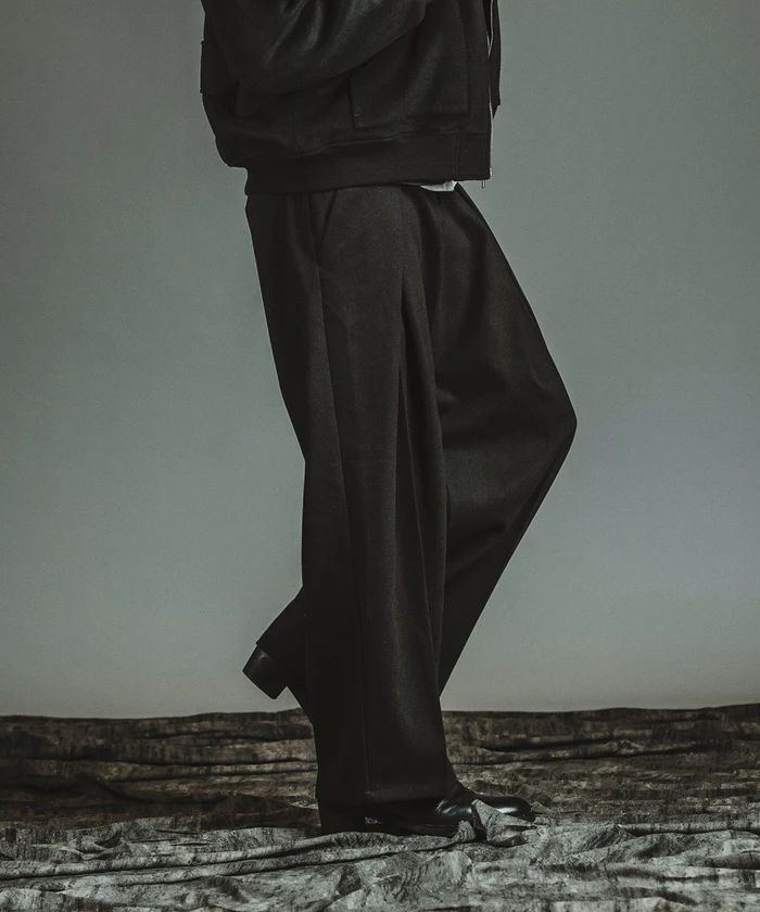 クロスタックワイドトラウザーズブラック【NOID.】