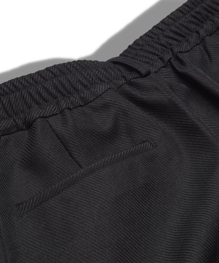 ワイドレッグタックトラウザース 857006-382Pブラック【NOID.】