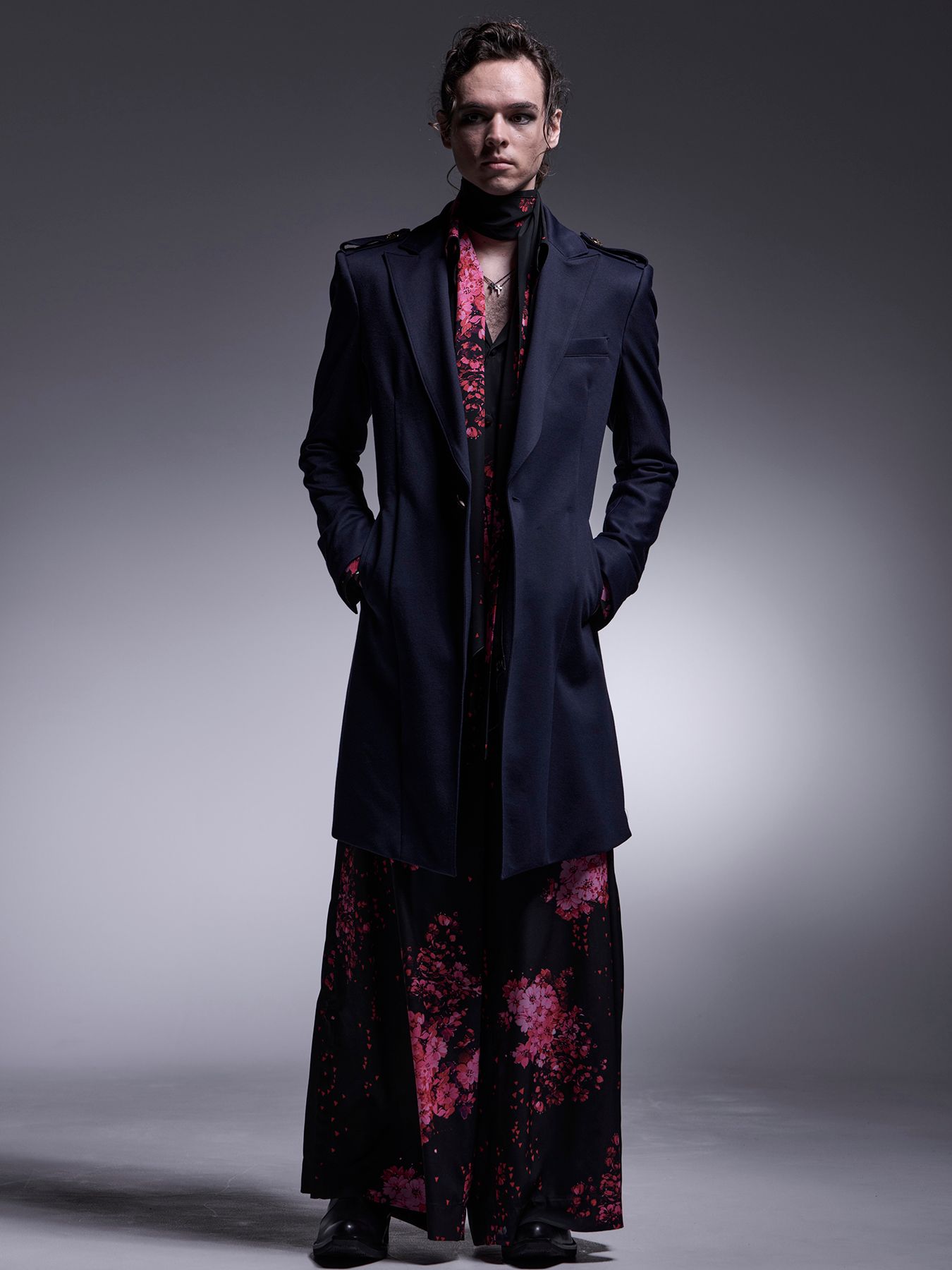 【予約品 7月13日(日) 締切】Epaulet Peaked Long Jacket / エポーレット ピークドラペル ロングジャケット / ネイビー