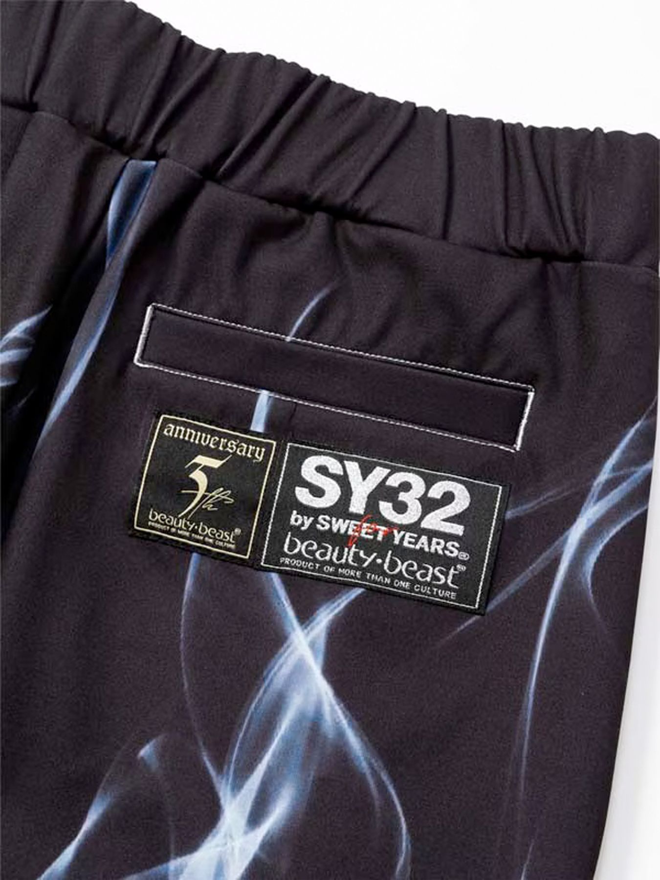 Wネームコラボ beauty:beast × SY32 SWEAT SHORT PANTS / ブラック×ホワイト【SY32 by SWEET YEARS】