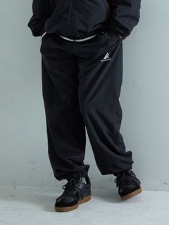 【予約品 】DAYGLYDE TRACKPANTS / トラックパンツ / ブラック