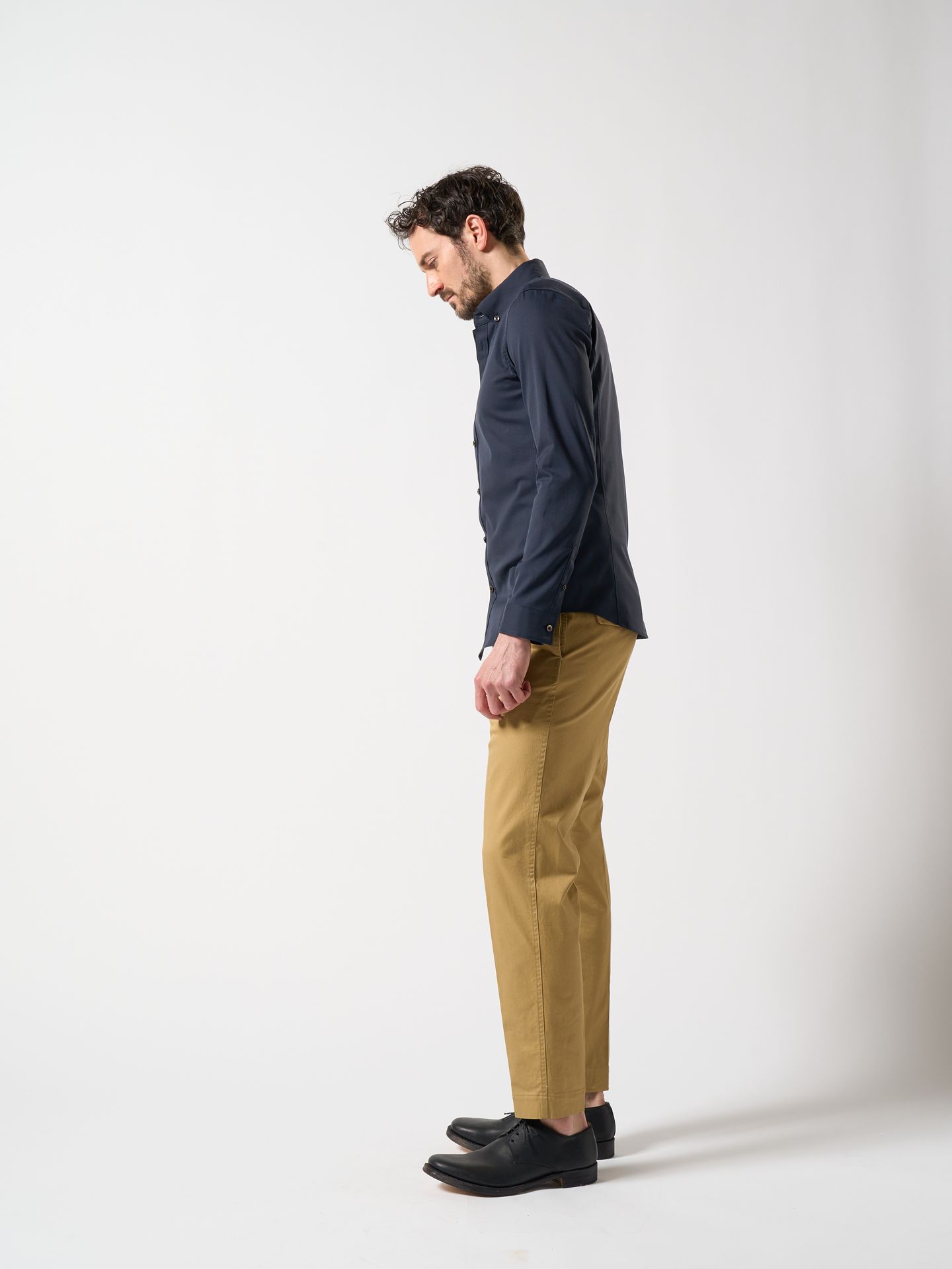 【予約品】 pressed tapered chino / チノパンツ /ベージュ