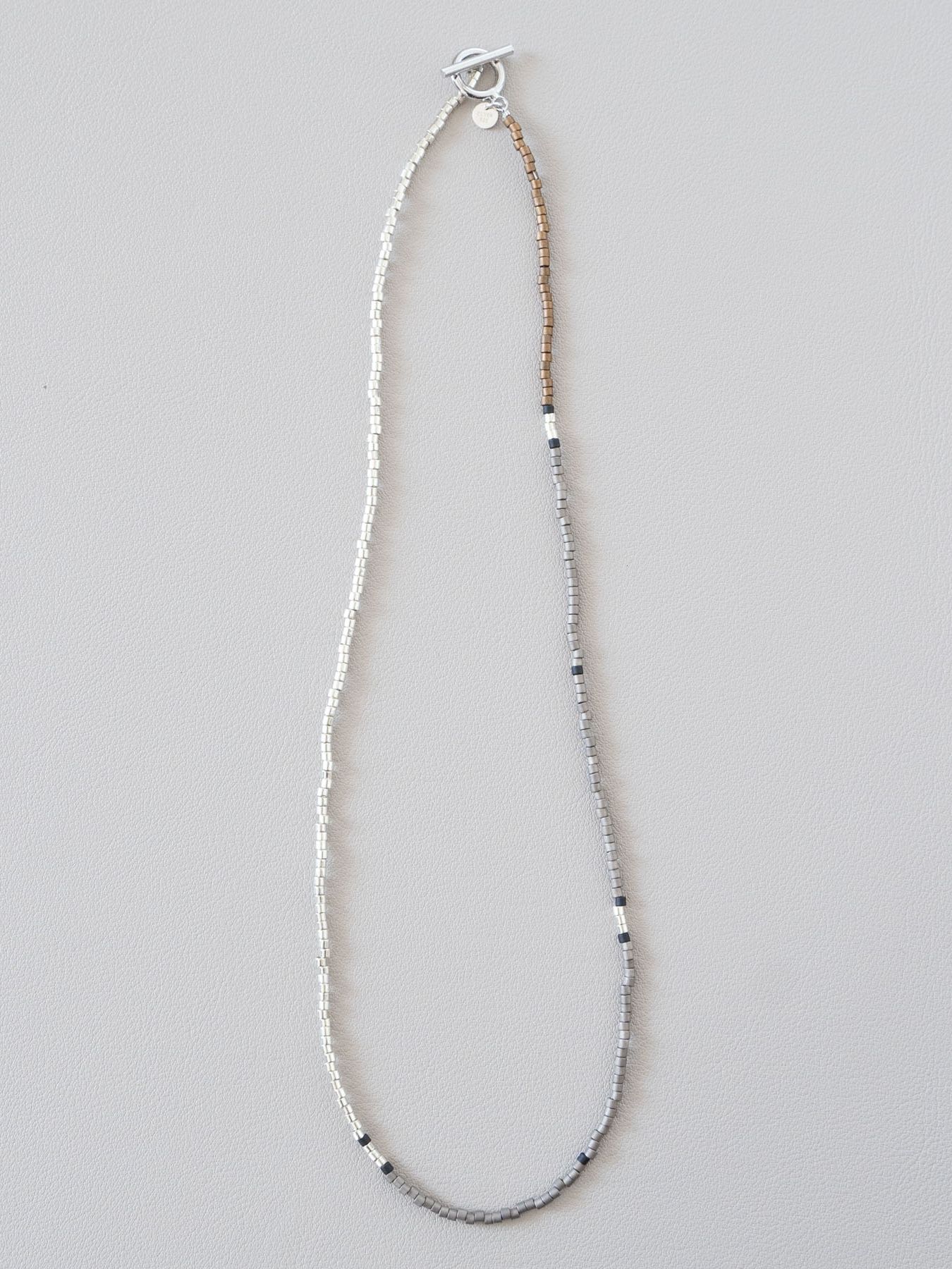 《予約品》 BEADS NECKLACE / ネックレス / グレー・シルバー 【Iroquois.SENTI】