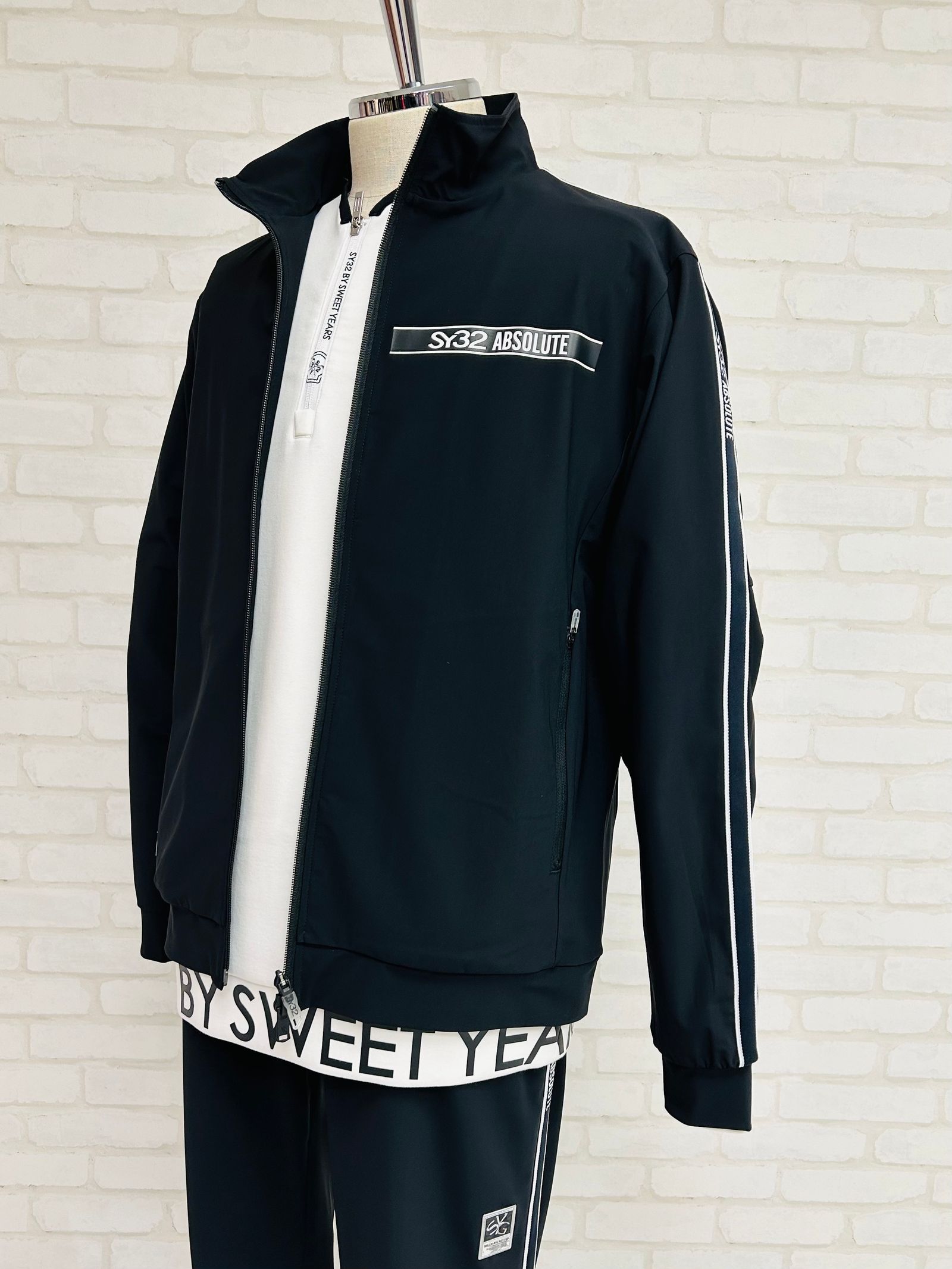 イタリア生地ハイストレッチ HIGH STRETCH JQ TAPE JACKET｜MEN'S / ブラック 【SY32 by SWEET YEARS GOLF】
