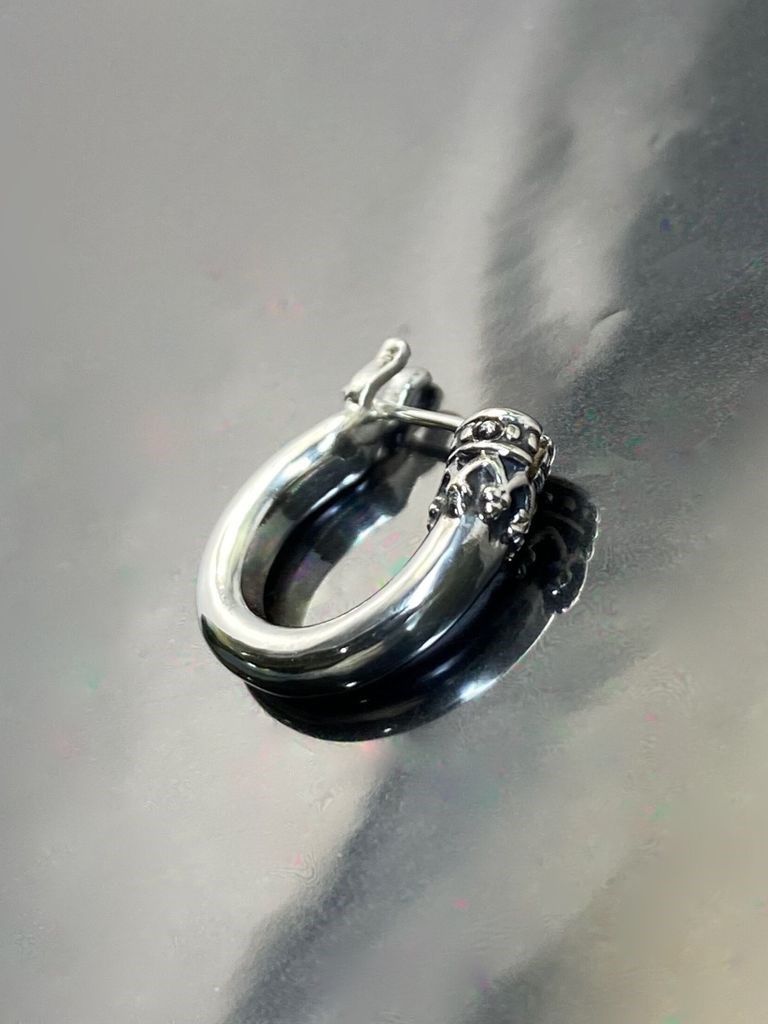 《受注生産》 CROWN HOOP ピアス / 注文から2～3週間後入荷予定