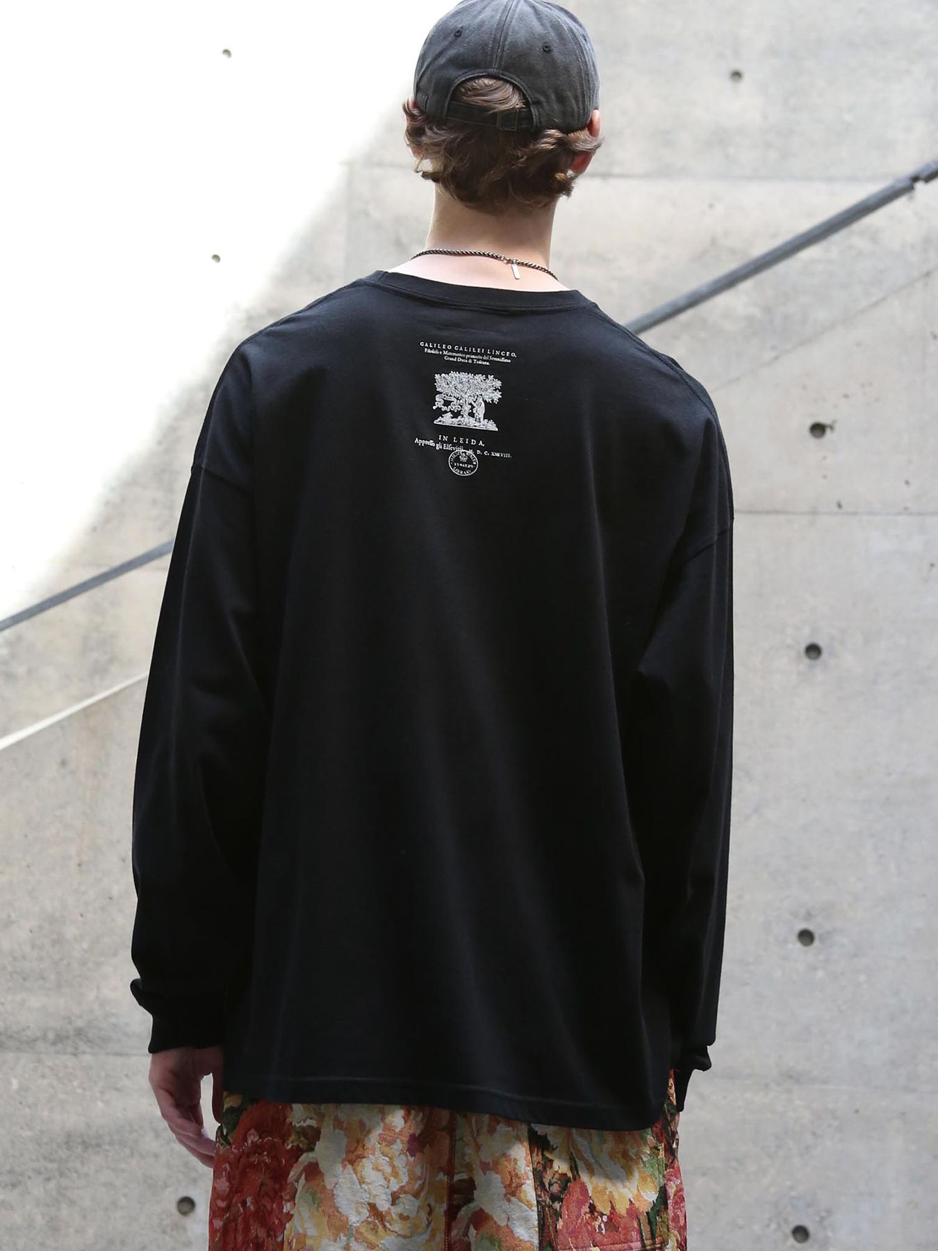 【予約品】ORBITAL WIDE-TEE / プリントワイドTシャツ / ブラック【QUOLT】